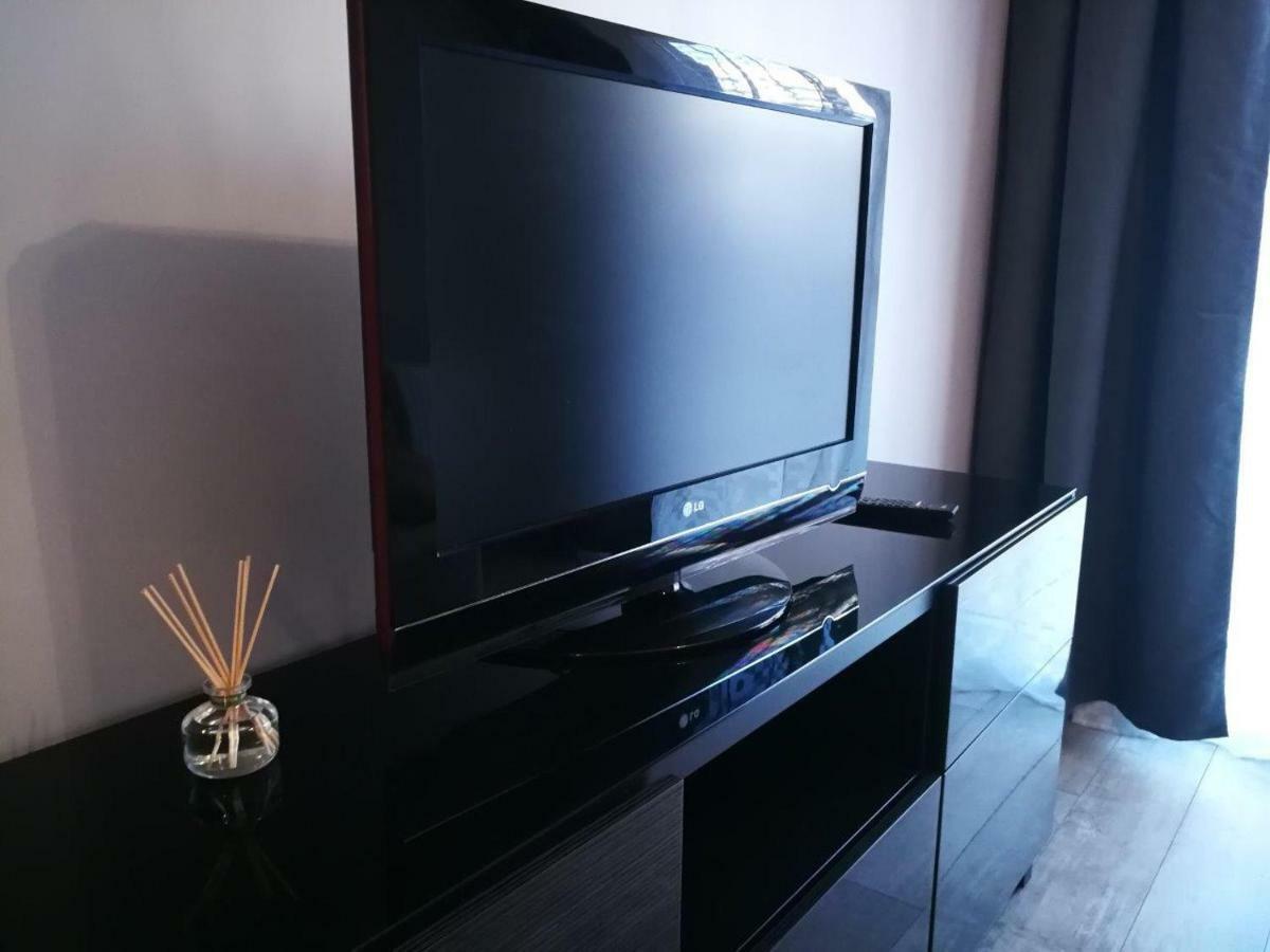 Apartament Nad Odra Z Tarasem Вроцлав Екстериор снимка