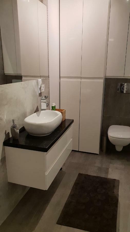 Apartament Nad Odra Z Tarasem Вроцлав Екстериор снимка